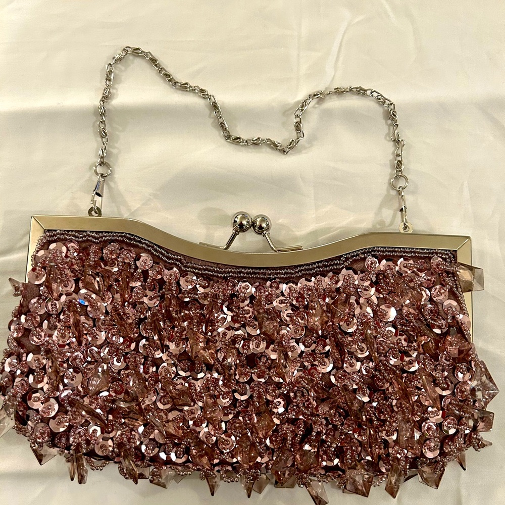 Beautiful Pink Diamond Beaded Clutch with Short Silver Strap